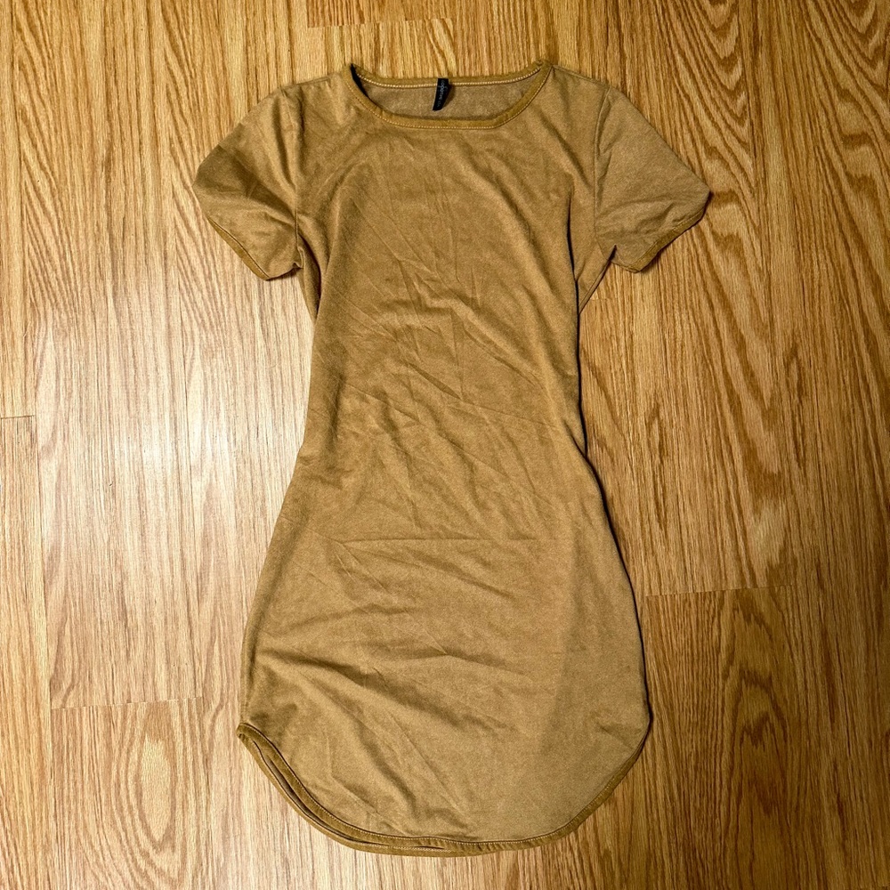 Tan brown suede bodycon mini dress size small from lulu’s ✨ new without tags